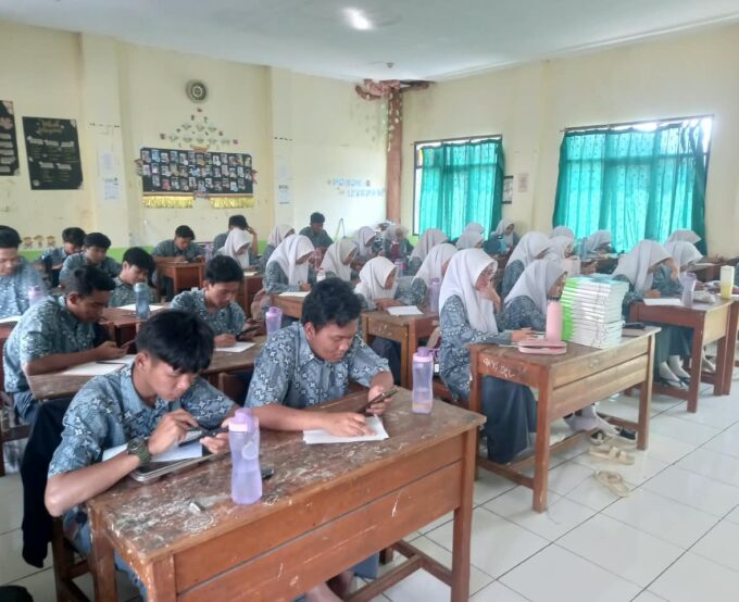 Persiapkan Siswa Menembus PTN, PTLN, dan Sekolah Kedinasan, MAN 1 Bandung Gelar Try Out TKA